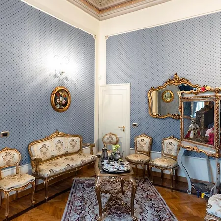 דירה Raciti Palace