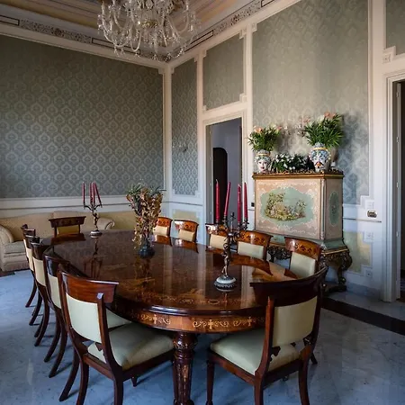 Raciti Palace Apartment