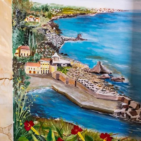 Raciti Palace * Ачиреале