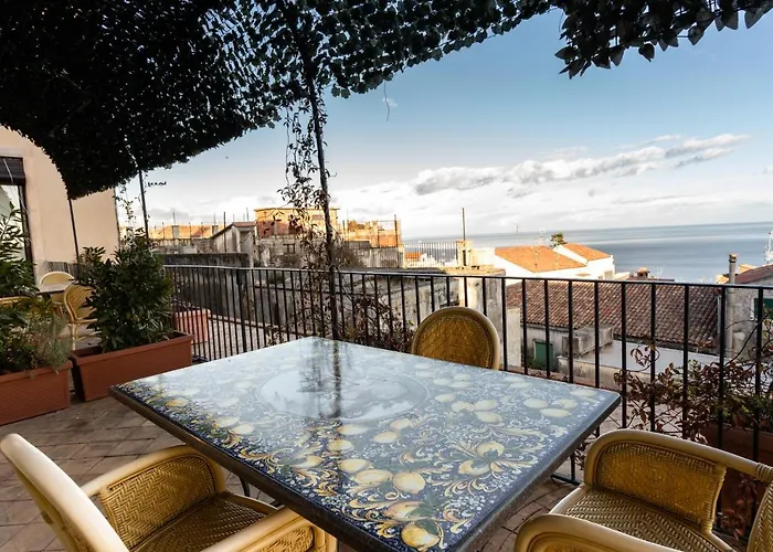 Raciti Palace Apartment